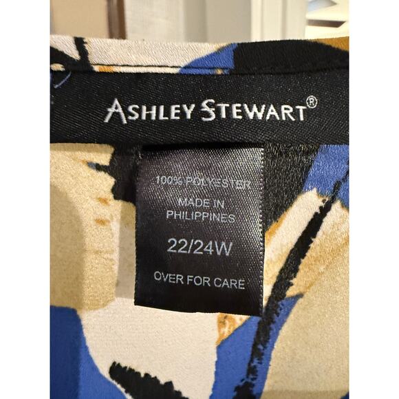 Ashley Stewart 22/24 Plus Blue Abstract LS Blouse Career Relaxed Work Roomy - Picture 2 of 5